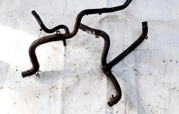 Volkswagen Golf III Engine coolant pipe/hose 1H0819373