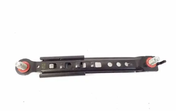 Hyundai Santa Fe Seat belt height adjuster 888903X000