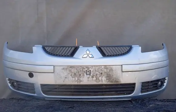 Mitsubishi Colt Front bumper