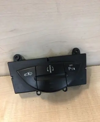 Mercedes-Benz E W211 Suspension ride height/mode switch 2118206610