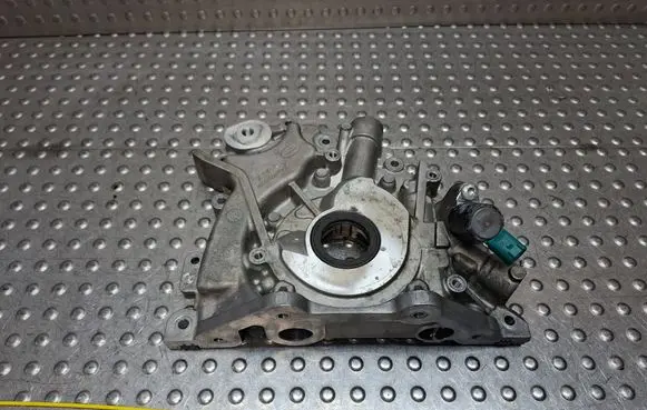 Land Rover Range Rover L405 Oil pump S27730464 FW936600AD