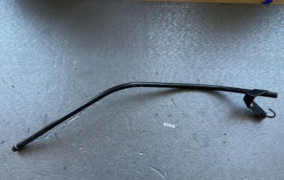 Nissan Patrol Y61 Oil level dip stick 11150VC101