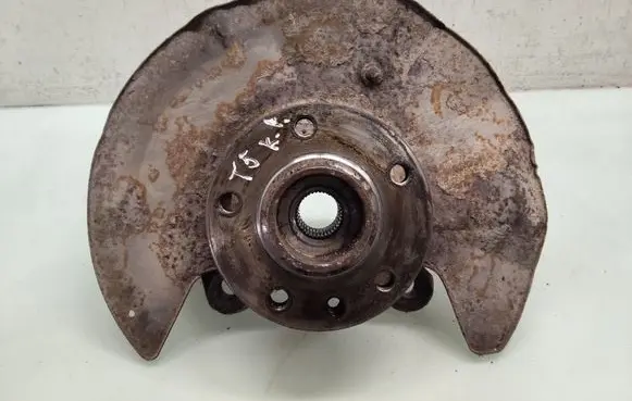 Volkswagen Transporter - Caravelle T5 Front wheel hub