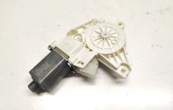 Mercedes-Benz S W222 Front door window regulator motor A1669060301 937672101