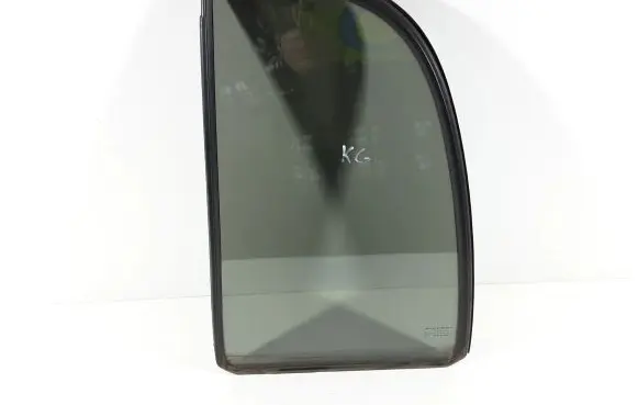 Suzuki Grand Vitara I Rear vent window glass 43R00086 DOT50 M276