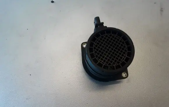 Hyundai Santa Fe Mass air flow meter F00C2G7025