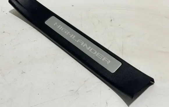 Toyota Highlander XU70 Front sill trim cover 679130E110 679130E11020