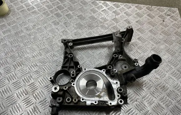 Mercedes-Benz C W205 Engine mounting bracket A6512012209