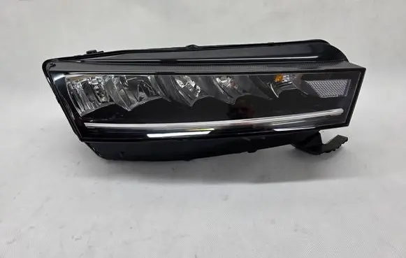 Skoda Octavia Mk4 Headlight/headlamp 5E4941016