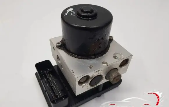 Nissan Navara D40 Master brake cylinder