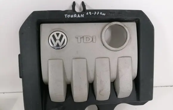Volkswagen Touran I Engine cover (trim) 03G103925