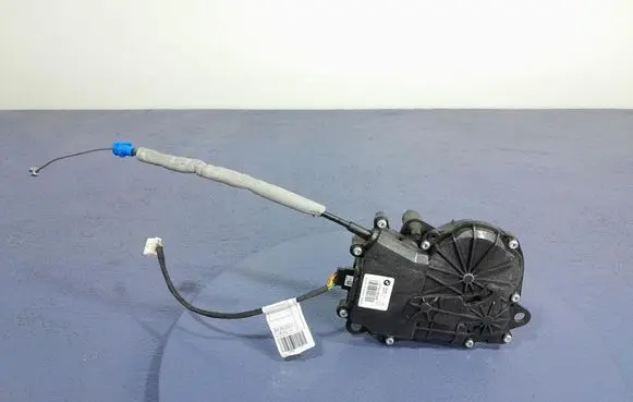 BMW X5 E53 Tailgate/trunk/boot lock/catch/latch 7441630
