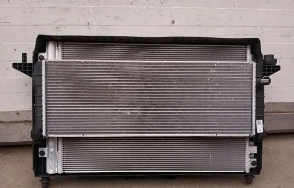MG MG4 ev Radiator set 10917091