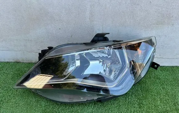 Seat Ibiza IV (6J,6P) Headlight/headlamp 6J1941005L