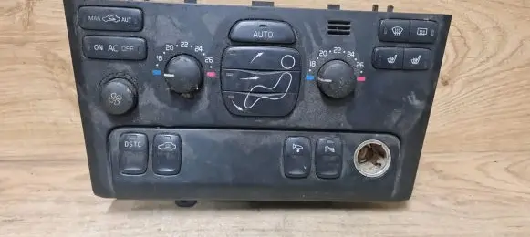 Volvo XC90 Climate control unit 8682734