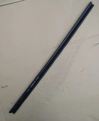 Peugeot Expert Rubber seal front door window/glass 9808655880