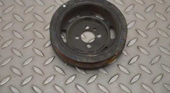 Hyundai Tucson TL Crankshaft pulley NDY712