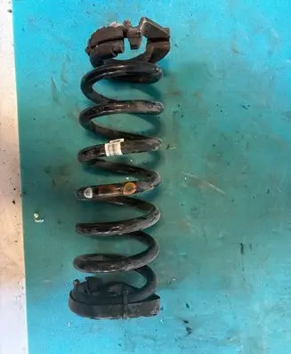 Land Rover Discovery Sport Rear coil spring FK725B749GB LR061473 fk72-5b749-gb