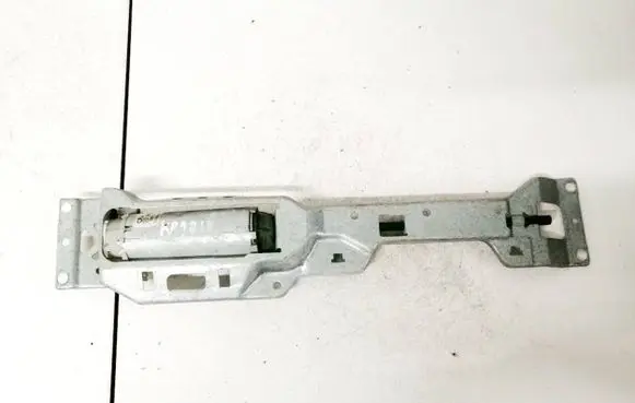 Mercedes-Benz CLS C219 Seat adjustment motor 0130002624 1-2158-01