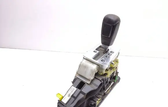 Volvo XC70 Gear shifter/selector 30759121