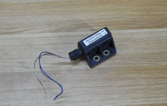 Mercedes-Benz ML W163 ESP acceleration yaw rate sensor A0035422318 A1635426440 AWRS00075337