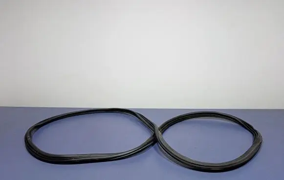 Ford Puma Trunk rubber seal (body) 