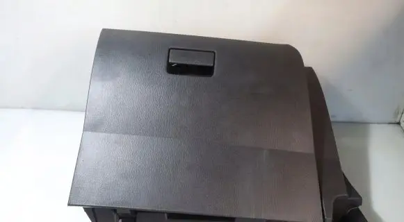 Mazda 2 Glove box