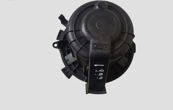 Citroen C5 Heater fan/blower L5771000 BZ38379