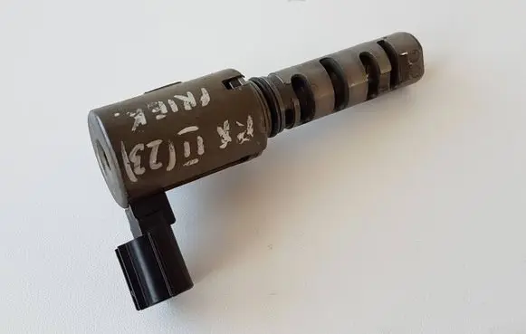Lexus RX 300 Camshaft vanos timing valve 1534020011 15340200110330 15340