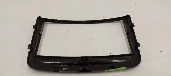 Mercedes-Benz Vito Viano W639 Radio/GPS head unit trim A6396800407 T0023953