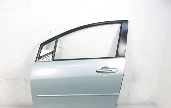 Mazda 5 Front door 
