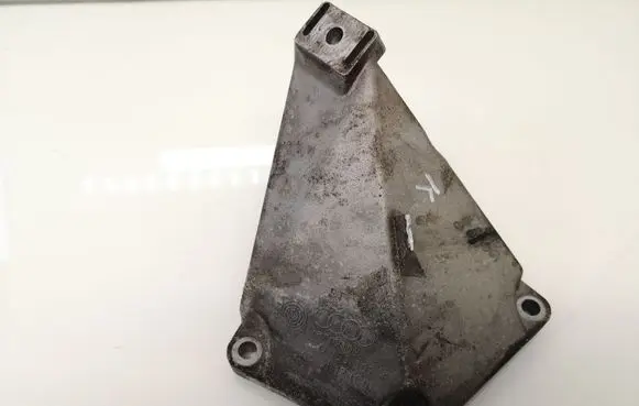 Audi A6 S6 C5 4B Engine mounting bracket 4B0199307F