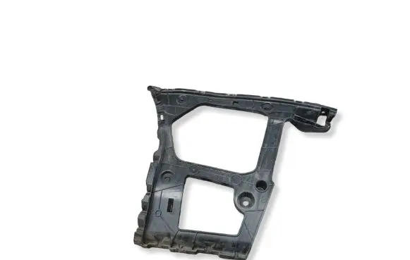 Audi Q7 4M Rear bumper mounting bracket 4M0807453A