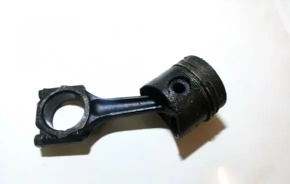 Volkswagen Golf II Piston with connecting rod