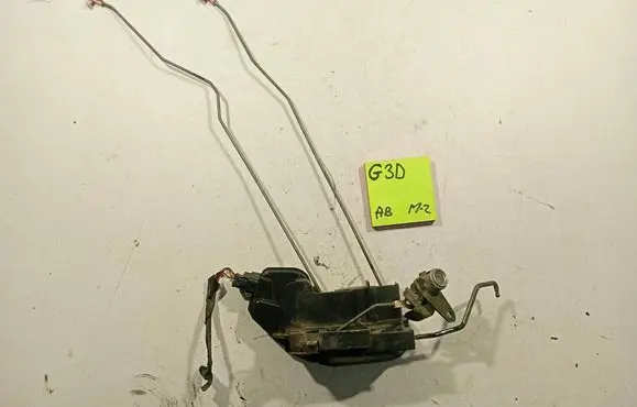 Mercedes-Benz C AMG W203 Front door lock 8132007010
