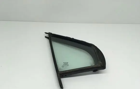 Toyota Auris E180 Rear vent window glass 43R00097