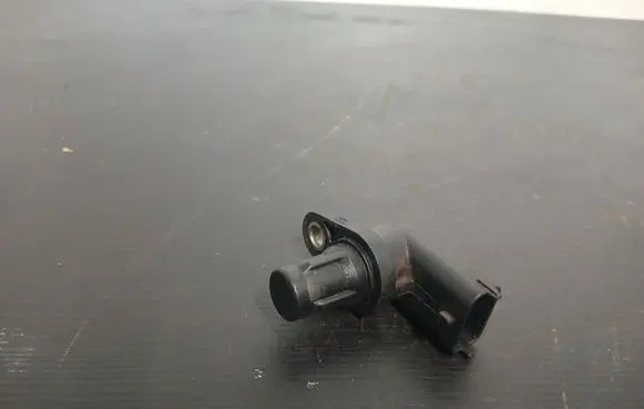 Volvo XC90 Camshaft position sensor 0232103063 8658726