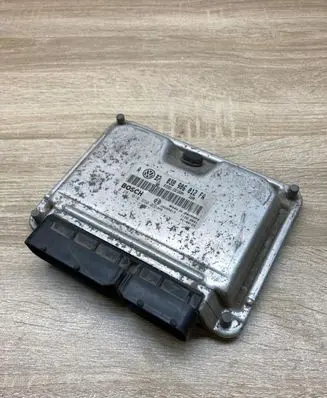 Volkswagen Golf IV Engine control unit/module ECU 038906012FA 0281010650