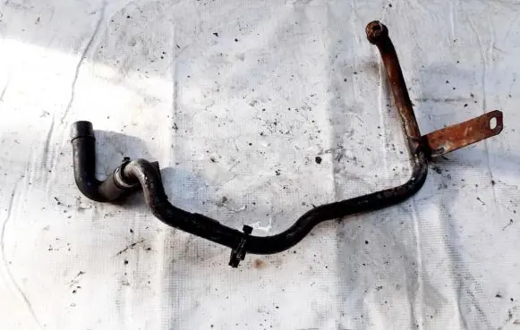 Volkswagen Golf III Engine coolant pipe/hose 048103493A