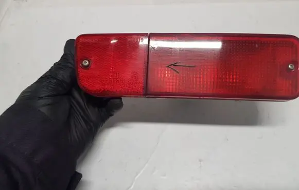 Mitsubishi Space Wagon Rear fog light 023133