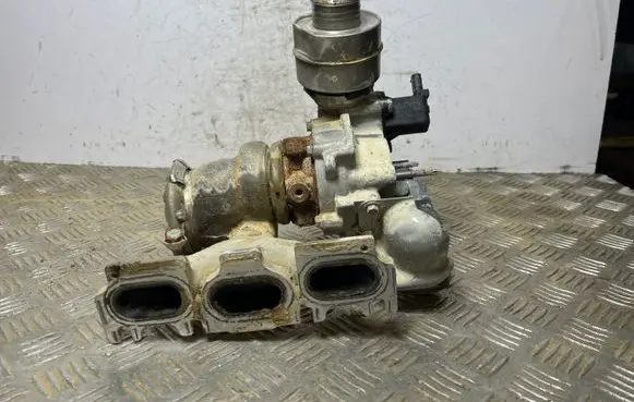 Nissan Qashqai Turbo 84608001