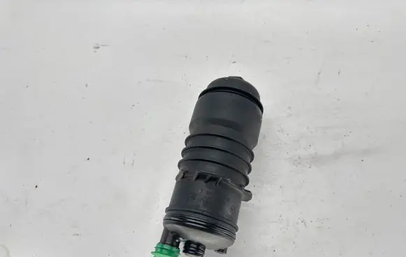 Audi Q7 4L Oil filter mounting bracket 7855868