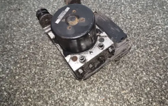 Volkswagen Transporter - Caravelle T5 ABS Pump 7H0907379R 7H0614517B