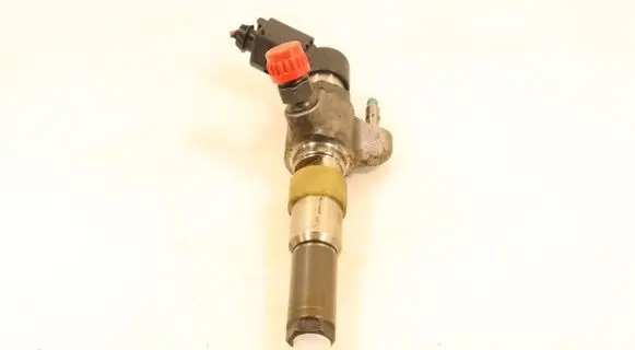 Volvo V40 Fuel injector 9802448680