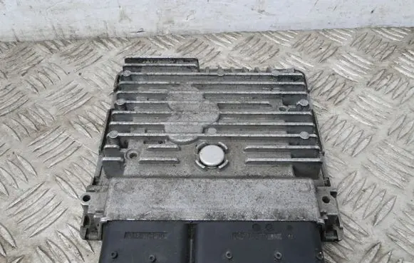 Volkswagen Golf VI Other control units/modules 03L906023B
