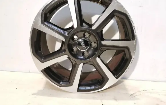 Audi A1 R18 alloy rim 82A601025Q