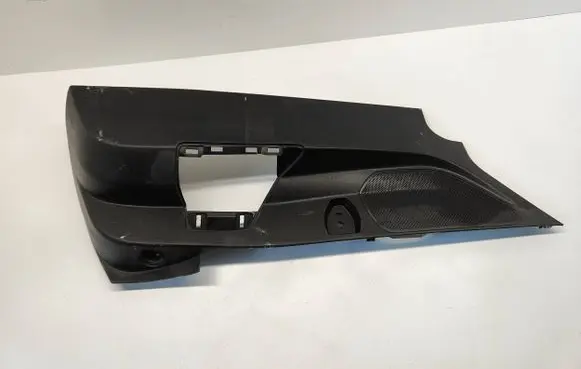 Chevrolet Corvette C7 (D) pillar trim (bottom) 22945836 L0219806