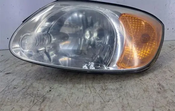 Hyundai Accent Headlight/headlamp 9210255