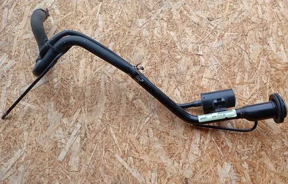 Fiat Freemont Fuel tank filler neck pipe 509AB 03913A22 52090496AA