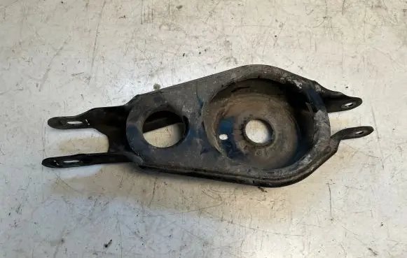 Chrysler Pacifica Rear upper control arm/wishbone 68218021AA 68218021